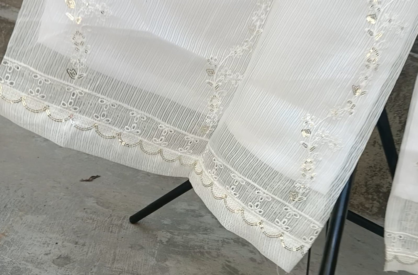 Zari White